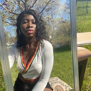 Meet your Posher, Christiana